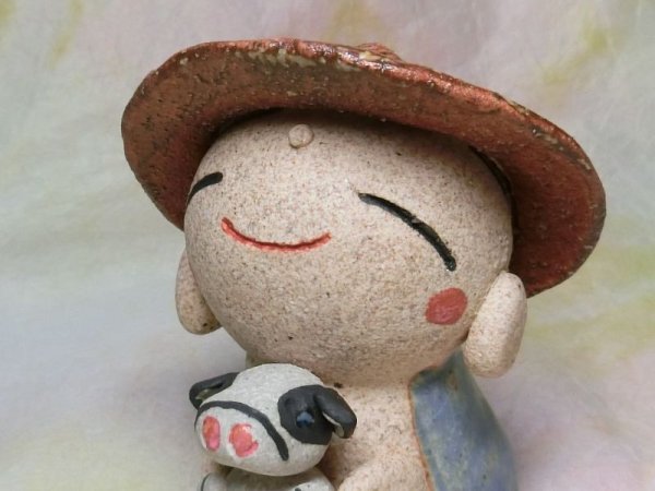 画像2: 幸せ牛だき笠地蔵（小） (2)