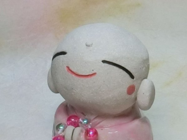 画像2: お数珠を持った幸せ地蔵 (2)