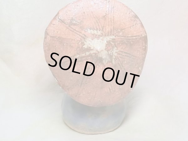 画像3: 幸せダックス抱き笠地蔵（茶小） (3)